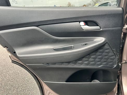 Used 2020 Hyundai Santa Fe SE w/ Cargo Package image 21