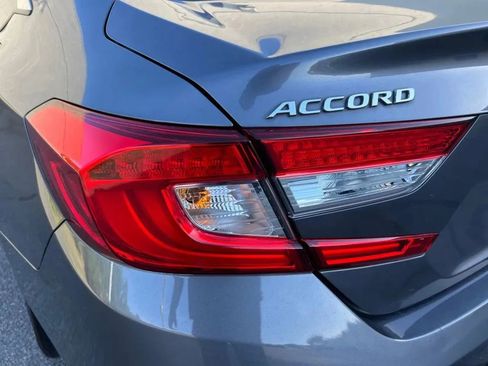 Used 2019 Honda Accord LX image 32