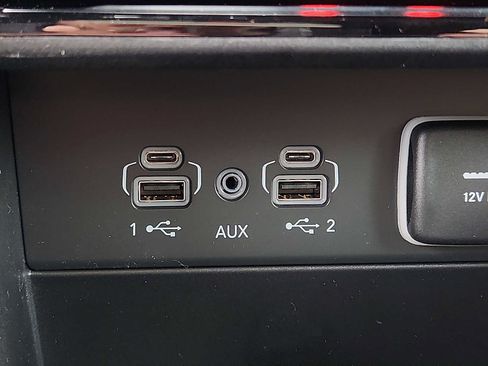 New 2026 Jeep Grand Cherokee Laredo AWD/4WD image 16