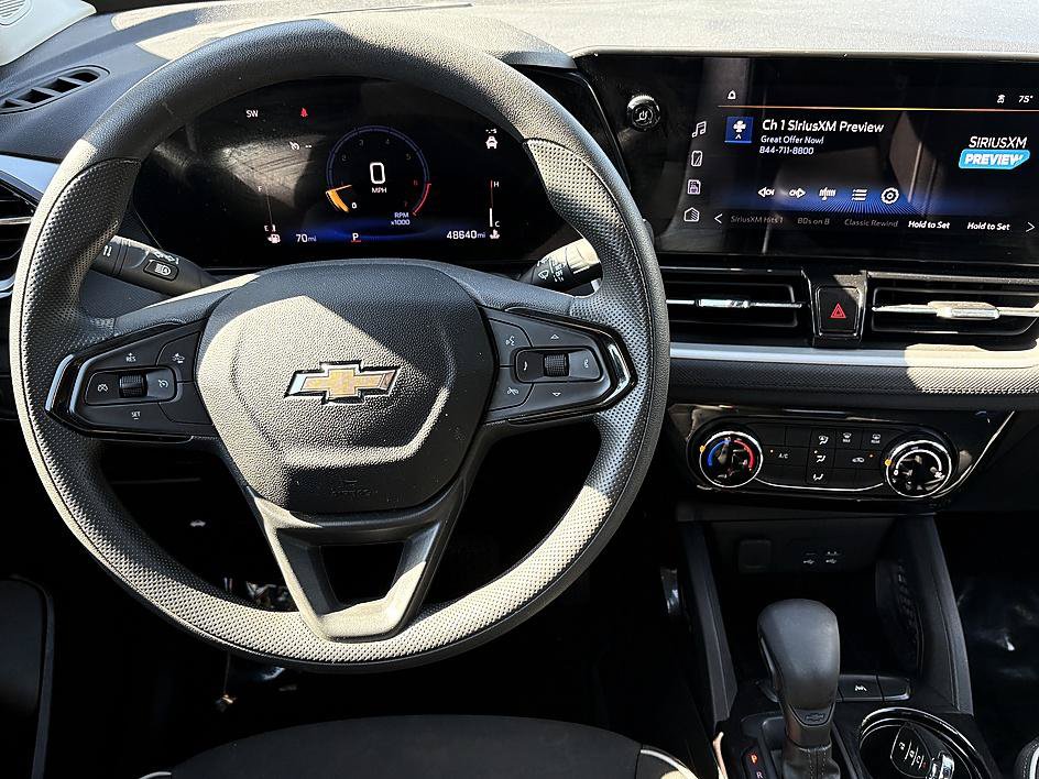 Used 2025 Chevrolet TrailBlazer LT FWD image 15
