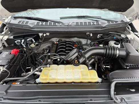 Used 2020 Ford F150 Platinum w/ Technology Package image 30