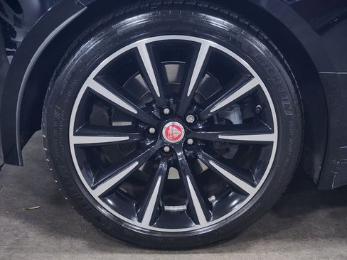 Used 2016 Jaguar F-TYPE Convertible image 16