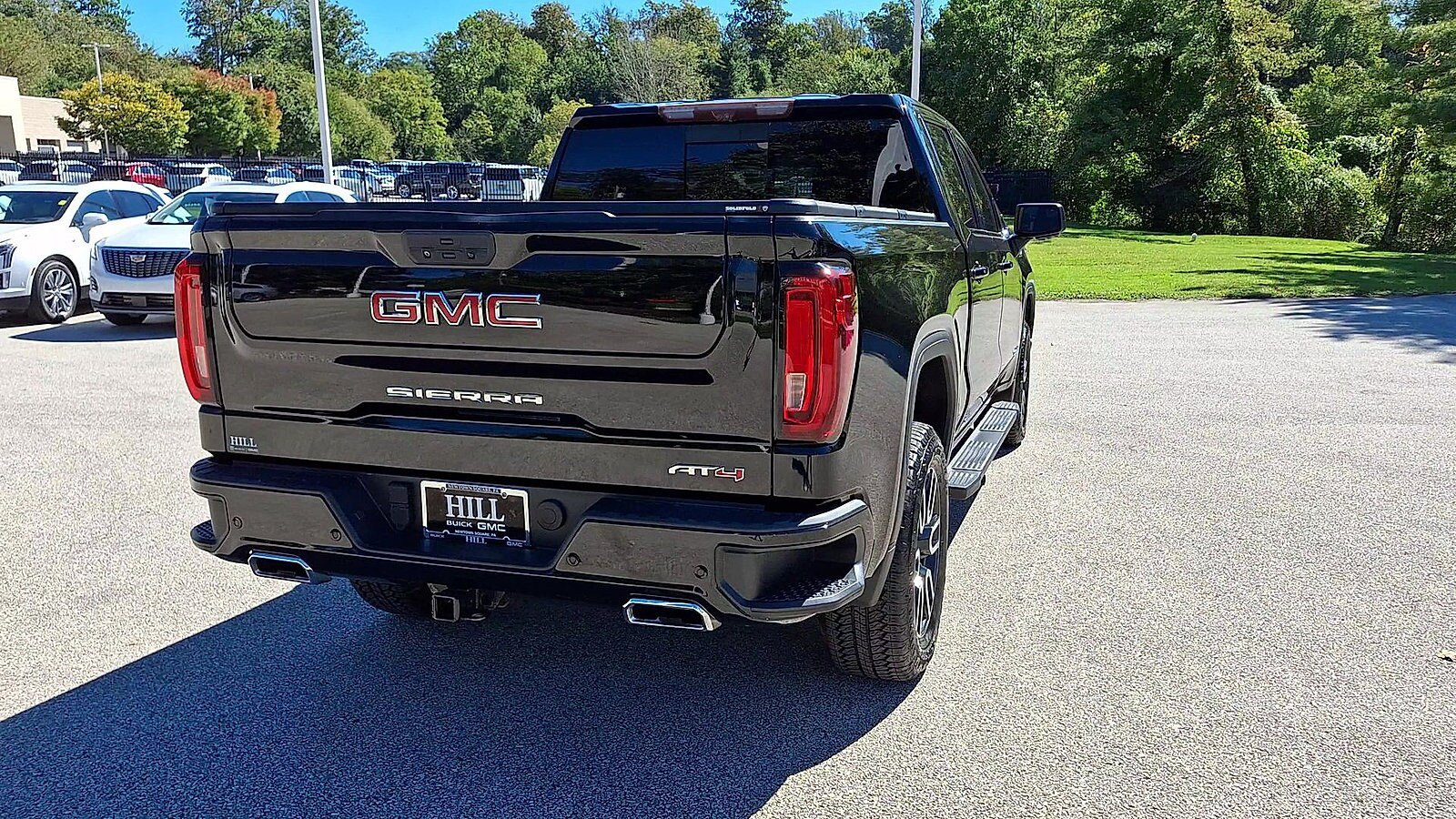Used 2020 GMC Sierra 1500 AT4 w/ AT4 Premium Package AWD/4WD image 8
