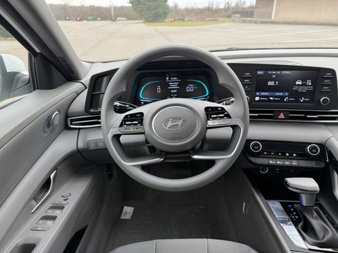 New 2026 Hyundai Elantra Blue image 14