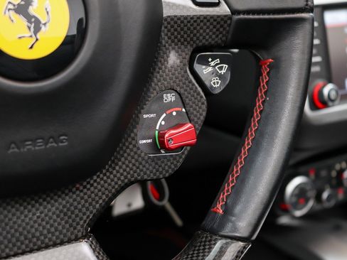 Used 2016 Ferrari California T RWD image 41