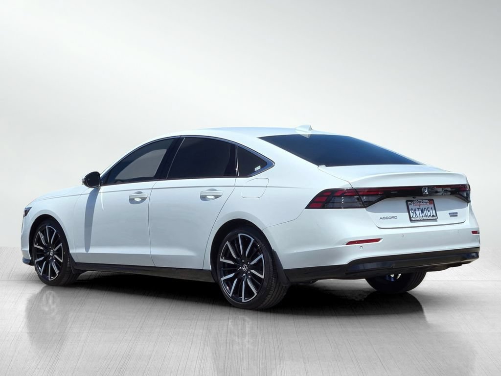 Used 2024 Honda Accord Touring image 7