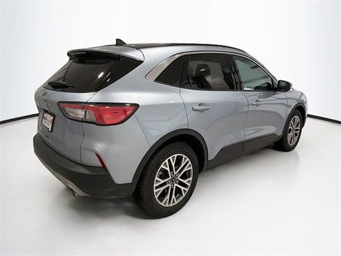 Used 2022 Ford Escape SEL image 6