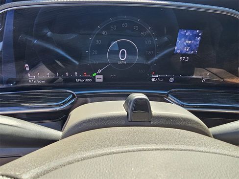 Used 2022 Cadillac Escalade Premium Luxury image 22