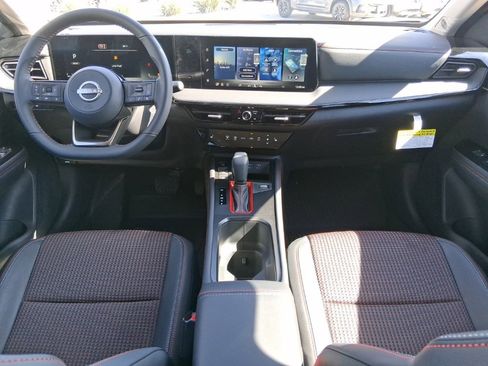 New 2026 Nissan Kicks SR image 8