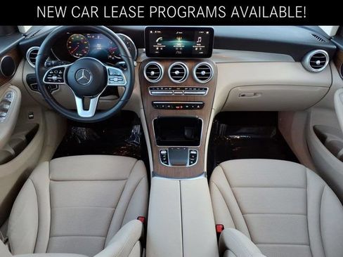 Used 2022 Mercedes-Benz GLC 300 image 4