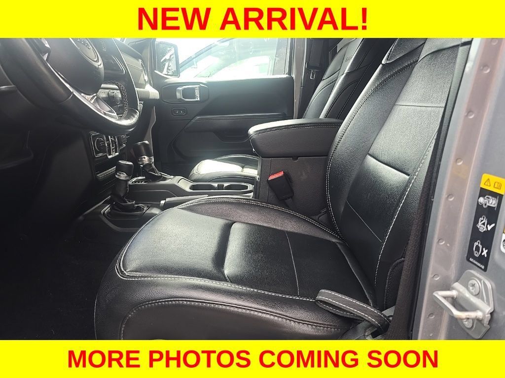 Used 2021 Jeep Wrangler Unlimited Sahara w/ Cold Weather Group AWD/4WD image 10