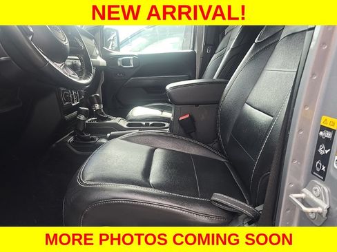 Used 2021 Jeep Wrangler Unlimited Sahara w/ Cold Weather Group AWD/4WD image 10