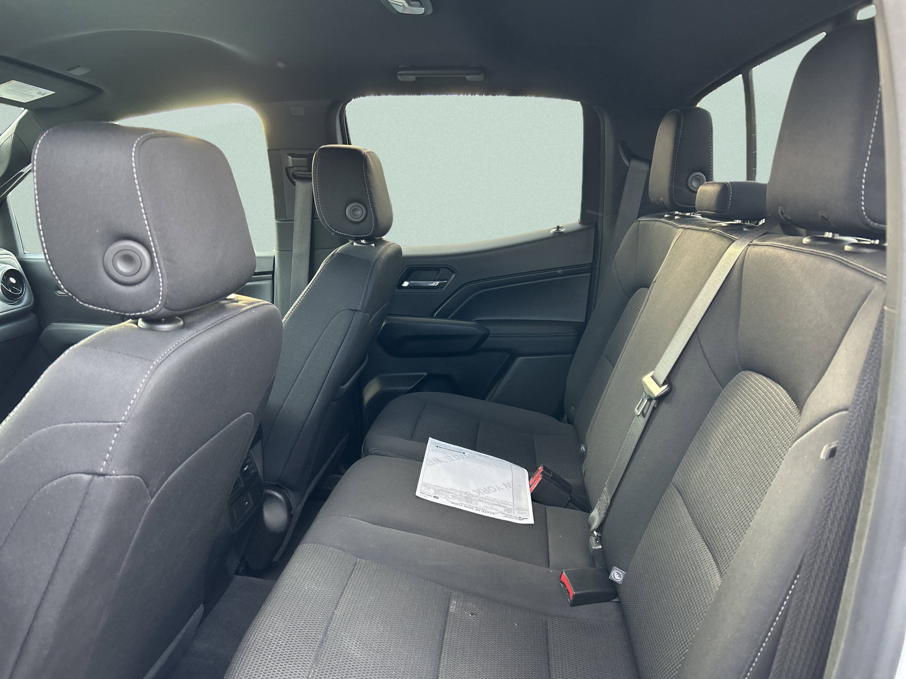 Used 2023 Chevrolet Colorado LT w/ LT Convenience Package II AWD/4WD image 12