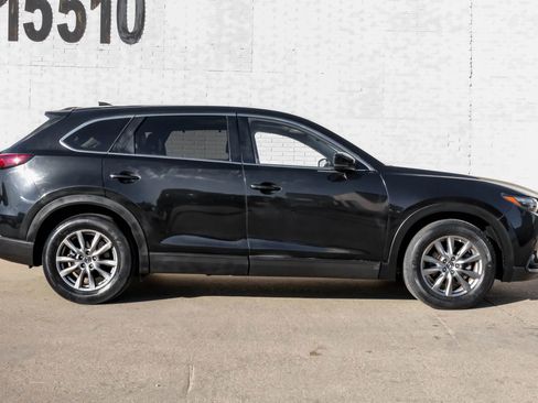 Used 2018 MAZDA CX-9 Touring w/ Touring Premium Package image 7