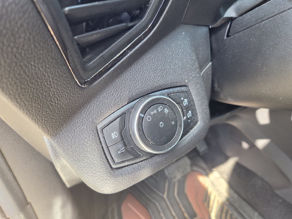 Used 2017 Ford Escape Titanium AWD/4WD image 11