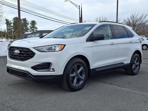 Certified 2022 Ford Edge SEL w/ Sport Appearance Package image 3