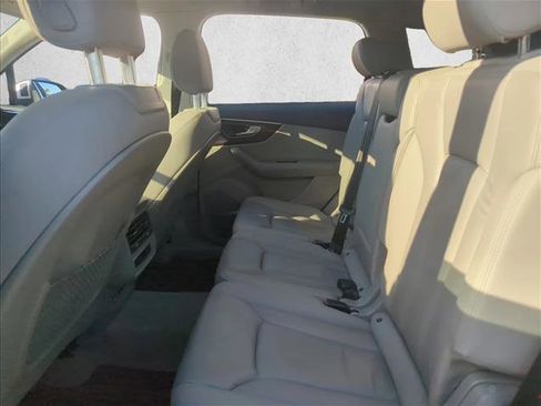 Used 2021 Audi Q7 2.0T Premium Plus w/ Premium Plus Package image 13