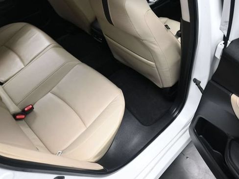 Used 2020 Honda Civic Touring image 27