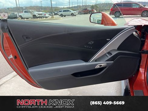 Used 2015 Chevrolet Corvette Z06 w/ 3LZ Preferred Equipment Group image 11