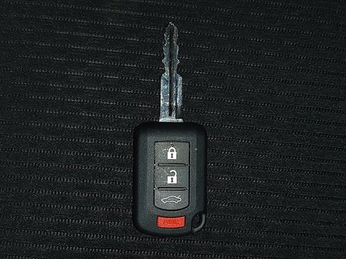 Used 2017 Mitsubishi Lancer ES image 32