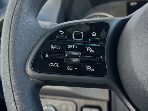 Used 2024 Mercedes-Benz Sprinter 3500 image 25