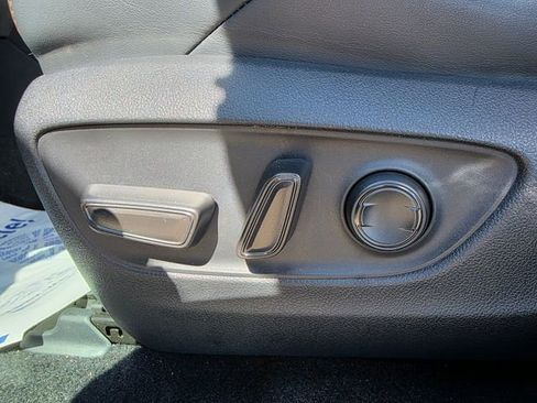 Used 2022 Toyota RAV4 Adventure image 5