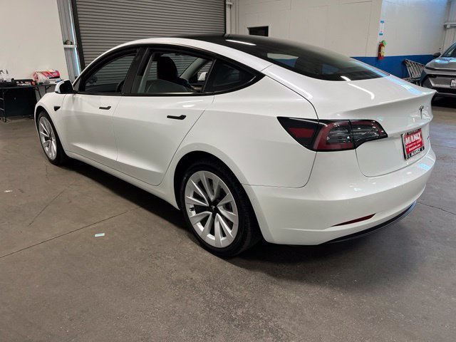 Used 2022 Tesla Model 3 Long Range AWD/4WD image 5
