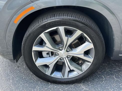 Used 2021 Hyundai Palisade Limited FWD image 9