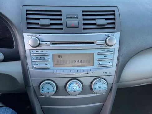 Used 2007 Toyota Camry LE image 9