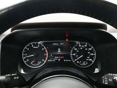 Used 2021 Nissan Rogue SV w/ Premium Package image 21