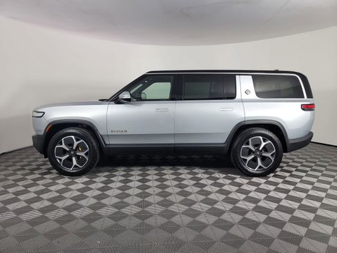 Used 2024 Rivian R1S Adventure AWD/4WD image 2
