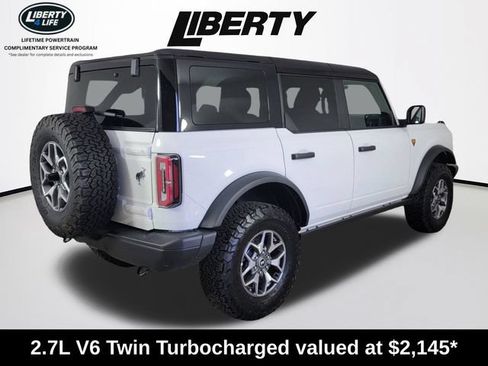 Used 2025 Ford Bronco Badlands AWD/4WD image 3