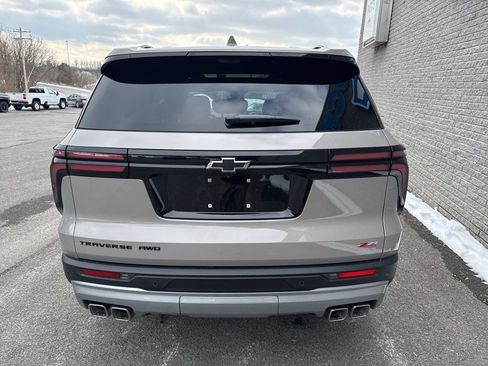 New 2026 Chevrolet Traverse Z71 w/ Enhanced Driving Package AWD/4WD image 5