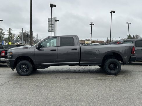 New 2026 RAM 3500 Tradesman image 10