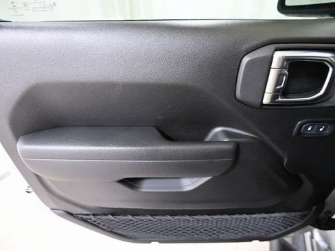 Used 2023 Jeep Wrangler Freedom Edition image 21