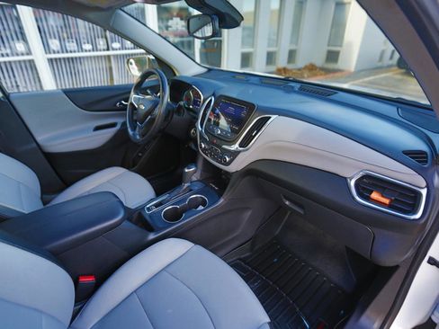 Used 2021 Chevrolet Equinox Premier FWD image 20