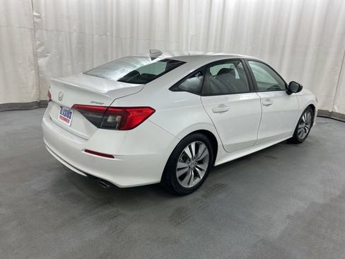 Used 2023 Honda Civic Sport image 6