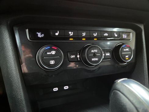 Used 2021 Volkswagen Tiguan SE R-Line image 23