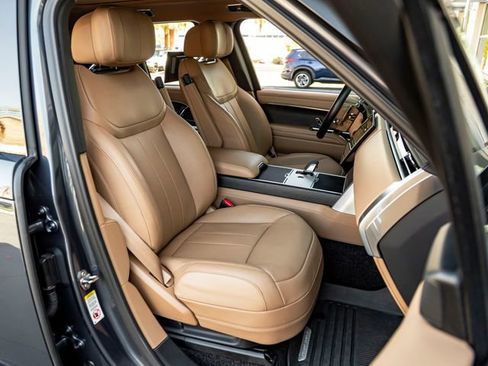 Used 2024 Land Rover Range Rover Autobiography image 31