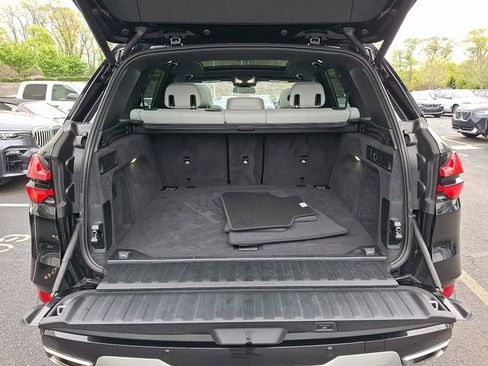 Used 2024 BMW X5 xDrive40i w/ Premium Package AWD/4WD image 27