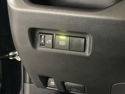 Used 2025 Toyota RAV4 LE image 28