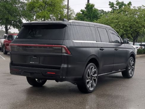 New 2026 Lincoln Navigator L Reserve AWD/4WD image 3
