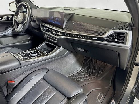 Used 2024 BMW X5 M60i image 29