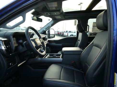 New 2026 Ford F250 Lariat w/ Black Appearance Package AWD/4WD image 18