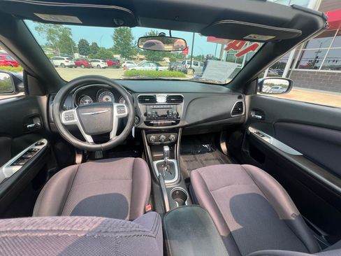 Used 2014 Chrysler 200 Touring FWD image 23
