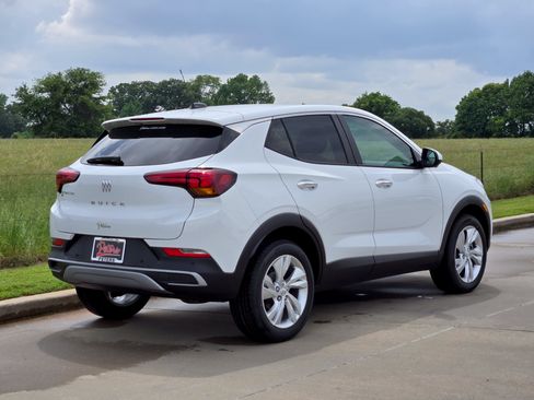 New 2026 Buick Encore GX Preferred w/ Advanced Technology Package AWD/4WD image 3