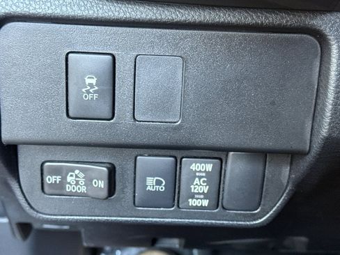 Used 2023 Toyota Tacoma TRD Sport w/ Black Out Package (TMS) AWD/4WD image 33