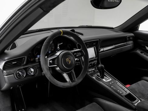 Used 2016 Porsche 911 GT3 RS RWD image 9