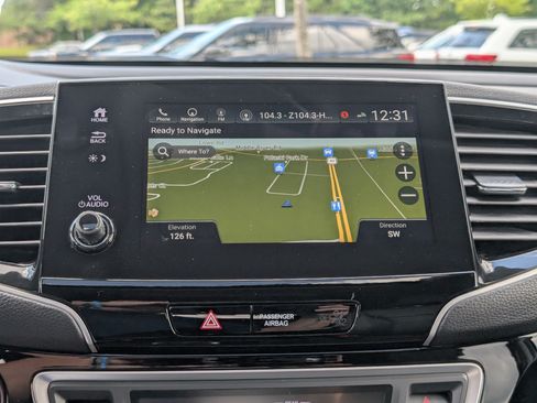 Used 2021 Honda Pilot Touring image 32