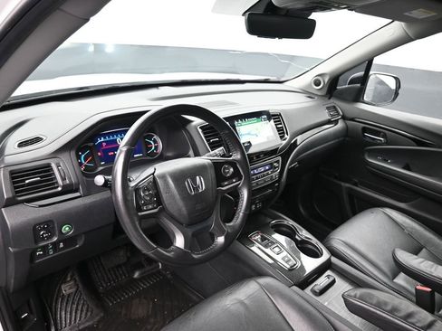 Used 2021 Honda Pilot Touring image 10